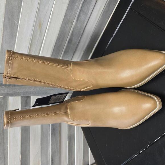 Women's Aubree Ankle Boots | Universal Thread | 8 1/2 - Picture 2 of 7